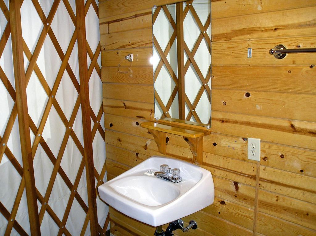Yosemite Lakes Hillside Yurt 14 Harden Flat Exterior photo
